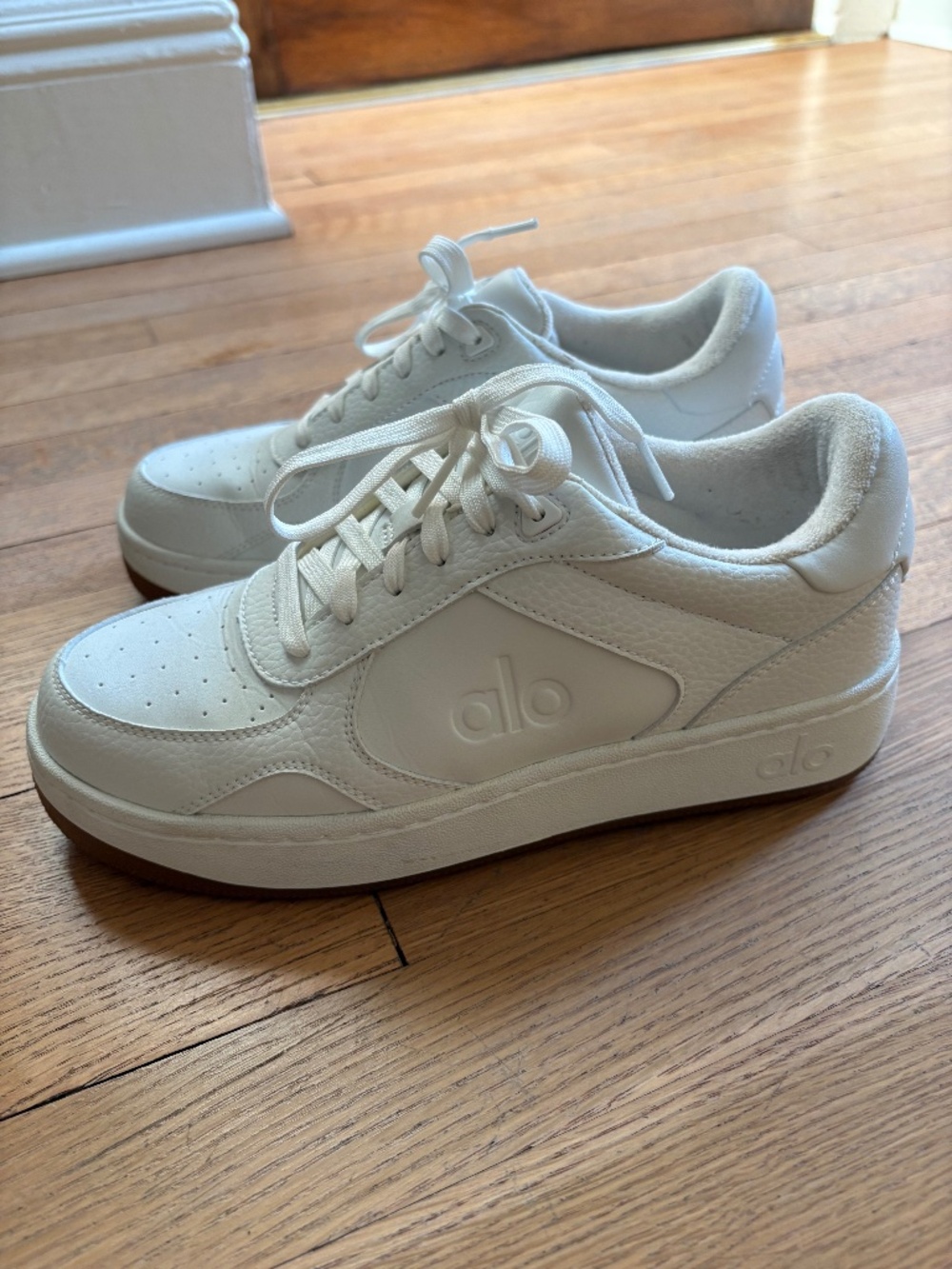 Alo Recovery Shoes
